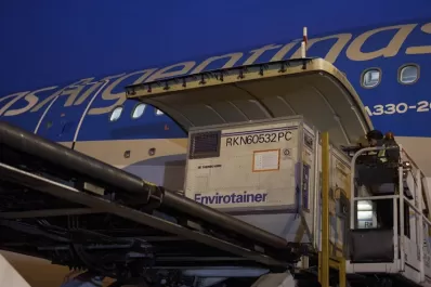 Con el arribo del décimo cargamento de Sinopharm, Argentina superará hoy las 40 millones de vacunas