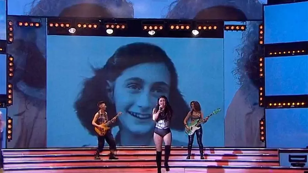 Tinelli usó una imagen de Ana Frank en una coreografía: fuerte repudio