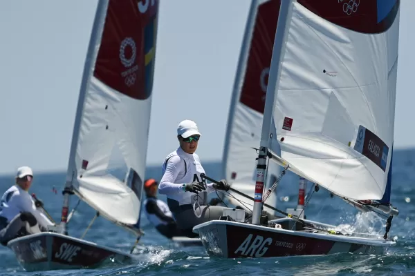 Tokio 2020: los argentinos quedaron lejos tras el debut de regatas