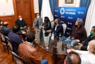 El Gobierno confirmó un adelanto del incremento salarial del 15% para los estatales