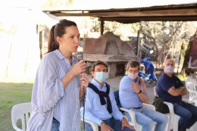 La campaña electoral comenzó en las redes