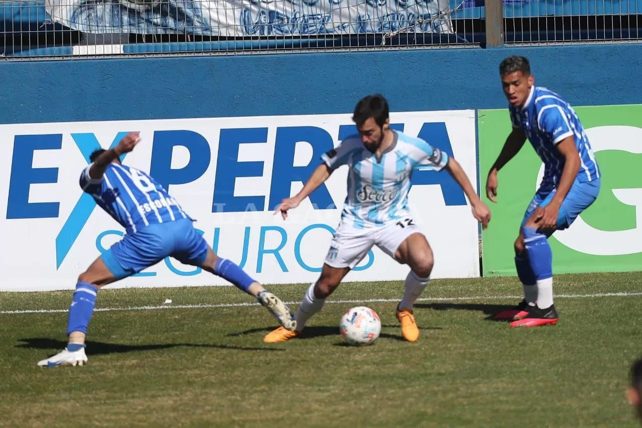 ATLÉTICO en la victoria ante Godoy Cruz. FOTO / Marcelo Ruiz - Especial para La Gaceta.