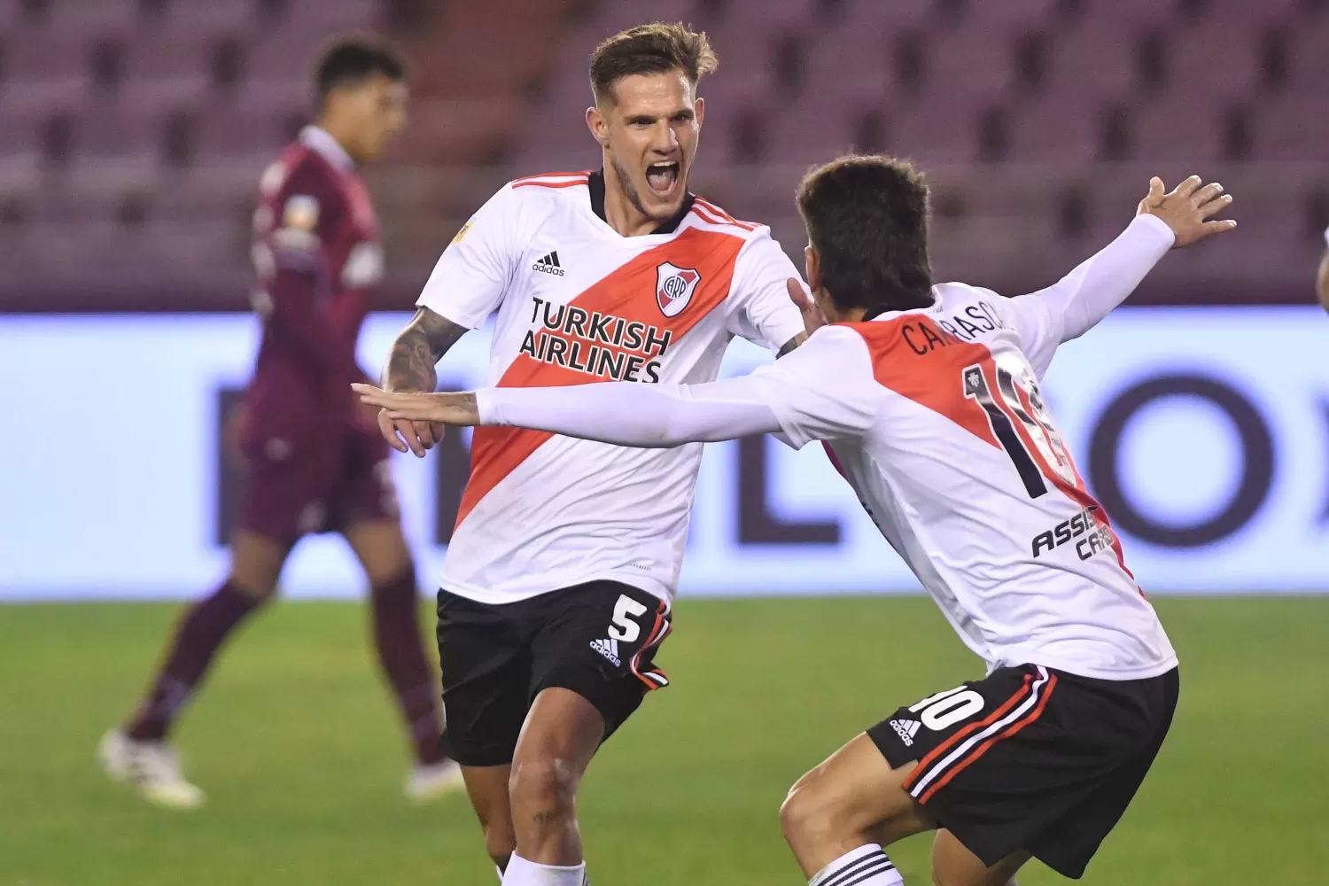 TRIUNFO. River vence de visitante a Lanús.