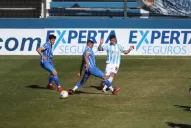 De la mano de Acosta y de Carrera, el Decano ganó en Mendoza