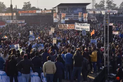 Jaldo: fíjense en las otras listas a quiénes llevan del interior