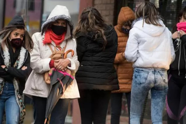 Tucumán: sigue vigente la alerta violeta y se espera un amanecer muy frío