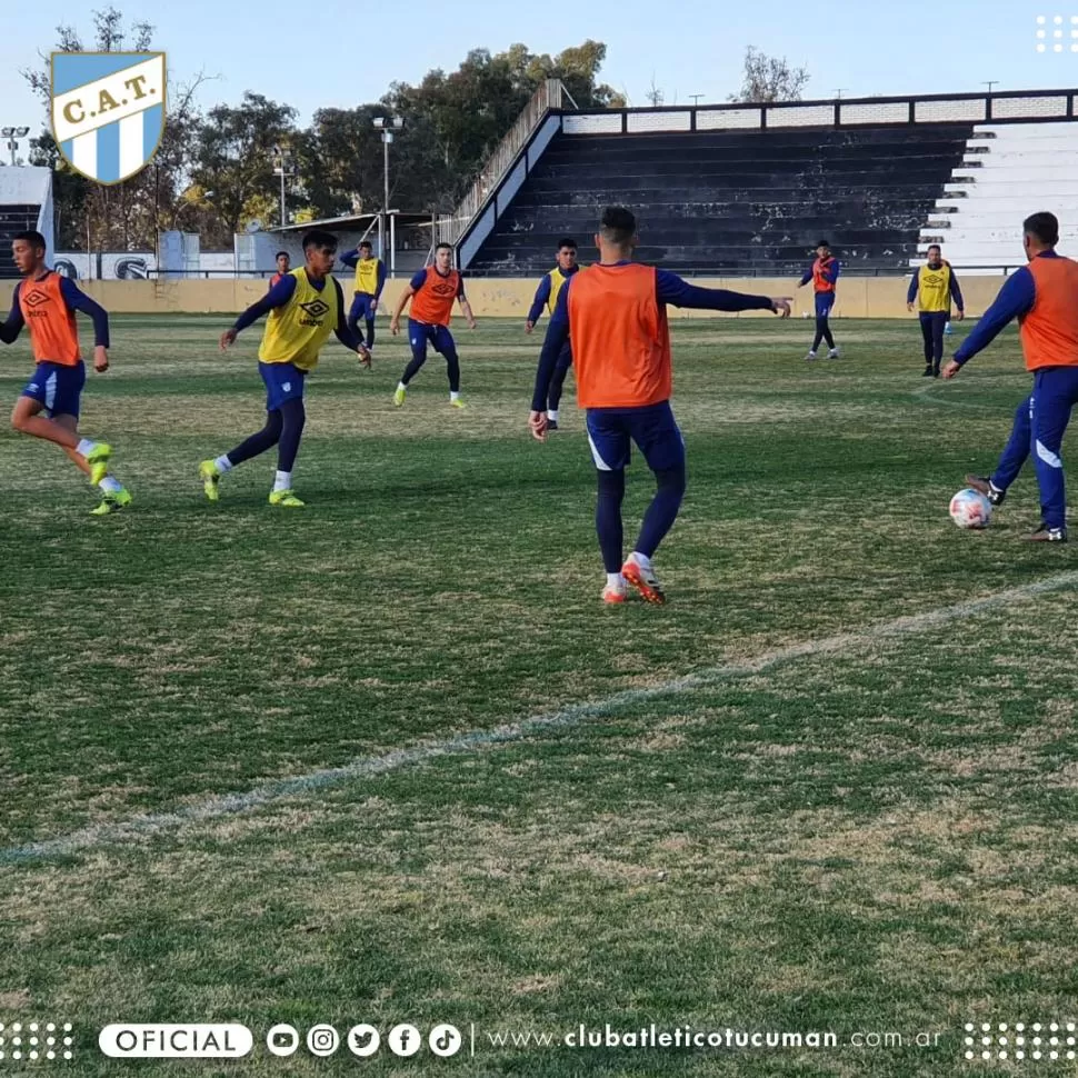 EN MENDOZA. El plantel de De Felippe se entrenó lunes y martes en el estadio de Gimnasia de Mendoza. Hoy visitará a Godoy Cruz en el Feliciano Gambarte luego de varios años. “ODF” tiene casi todo listo. twitter @ATOficial