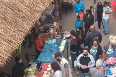 El COE levanta de modo provisorio la suspensión de la feria