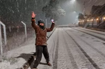 Al menos 11 ciudades del sur de Brasil se cubrieron de blanco por la ola de frío polar