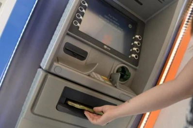 Se inicia el pago del 20% del sueldo a los estatales