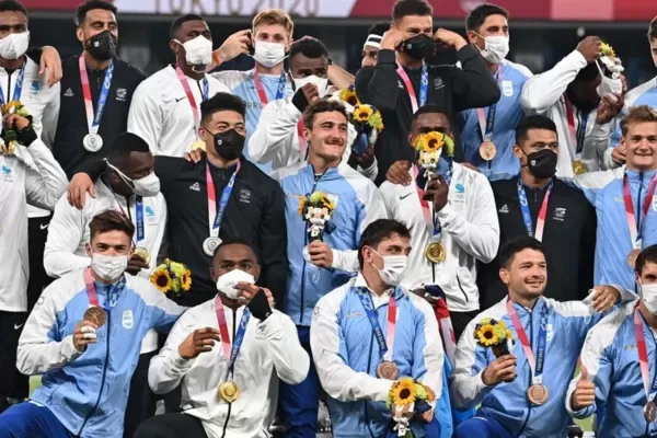 La cancelación de un vuelo dejó a Los Pumas varados en Tokio