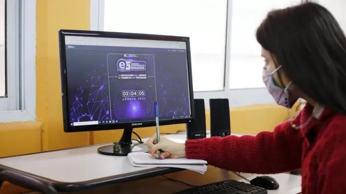 Docentes tucumanos podrán acceder a una capacitación internacional