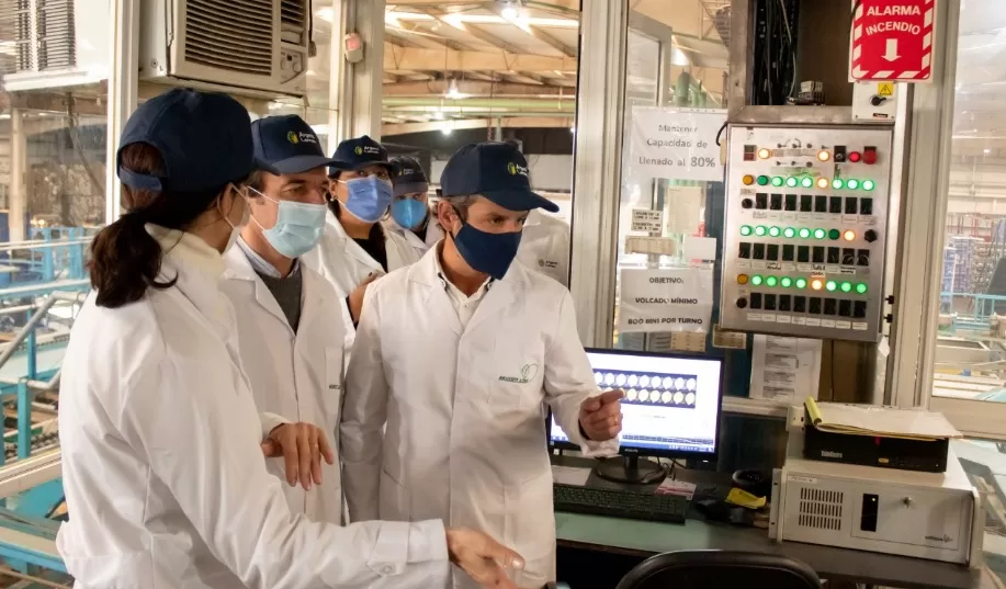 EN BANDA DEL RÍO SALÍ. Campero y Sánchez, juntos. 