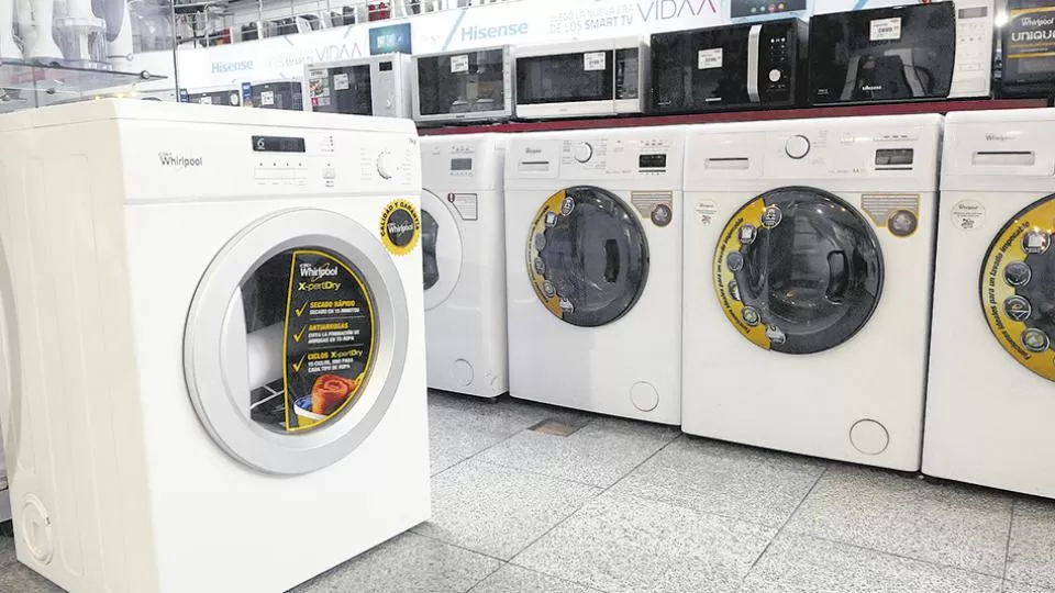 Lanzarán el plan Ahora 30 para compras de lavarropas, cocinas y heladeras