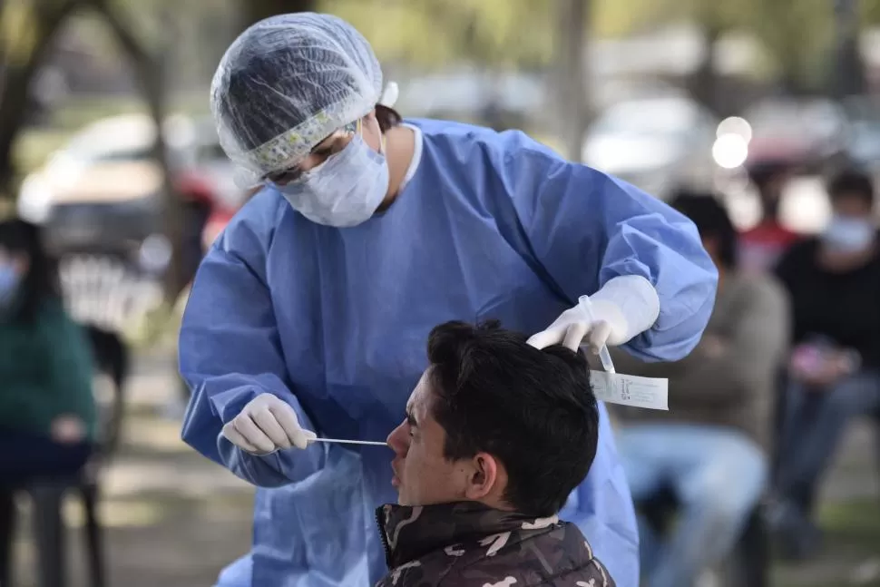 Covid-19 en Argentina: se registraron 474 muertes y 13.483 nuevos contagios