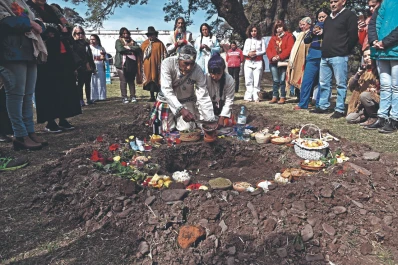 Pachamama: ceremonia en el parque 9 de Julio