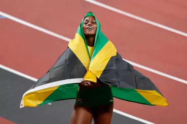 La reina del viento: Elaine Thompson-Herah ganó el oro en los 100 metros llanos
