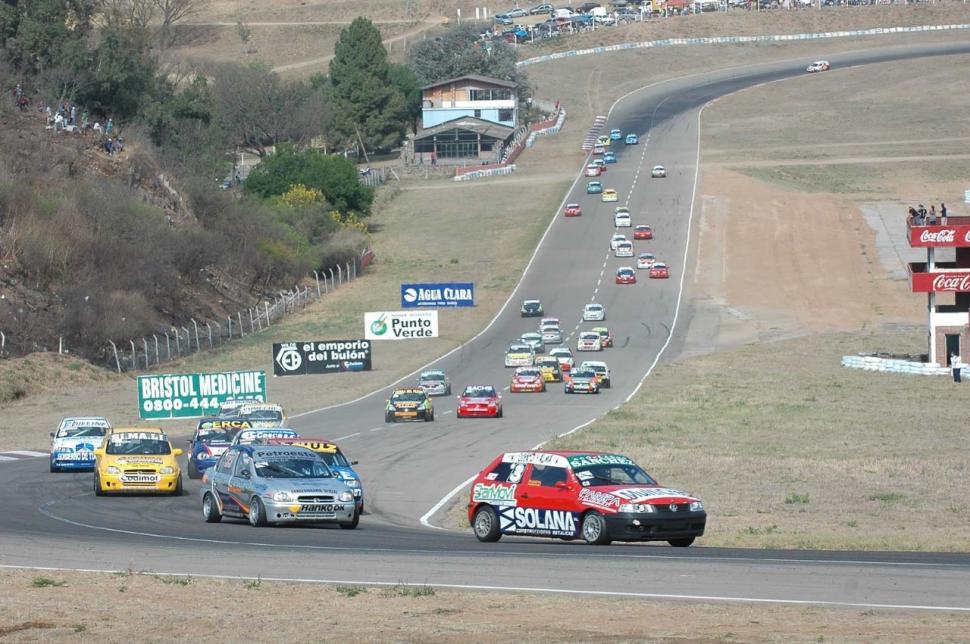 MAL MOMENTO. En 2018 venía ganando en Potrero de los Funes con Peugeot, y lo chocaron.