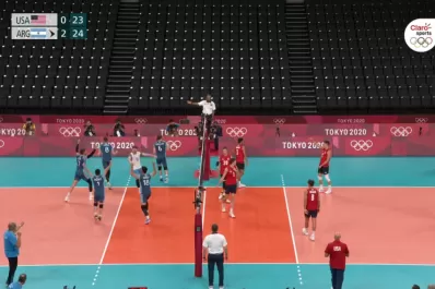 Tokio 2020: La Argentina se metió en cuartos de final en voley masculino