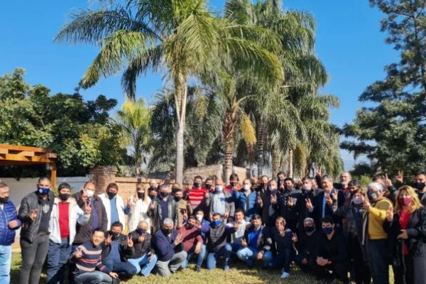 Manzur se reunió con dirigentes de Burruyacu para analizar el avance de los proyectos de obras públicas