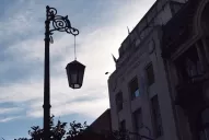 Un desperfecto eléctrico dejó sin luz los alrededores de la plaza Independencia