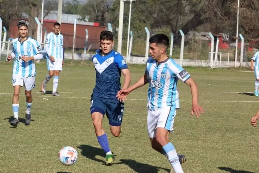 Atlético Tucumán le ganó de manera contundente a Vélez Sarsfield en la Reserva