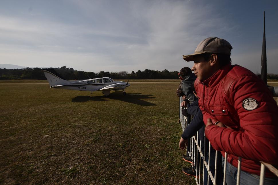 A LA ESPERA. La ansiedad crecía a minutos de volar por primera vez.