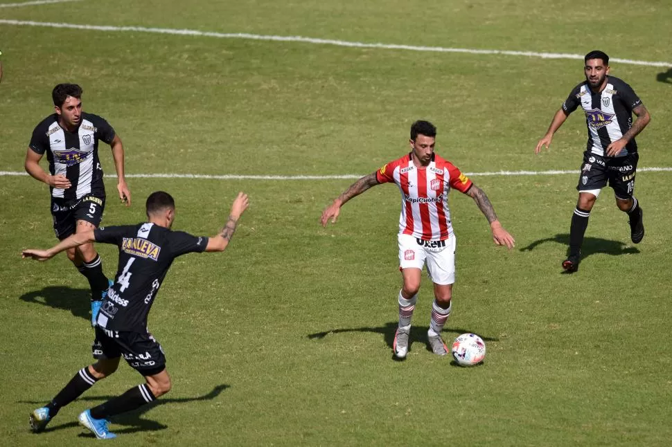  CLAVE. San Martín fue un equipo largo e inconexo y lo pagó caro.