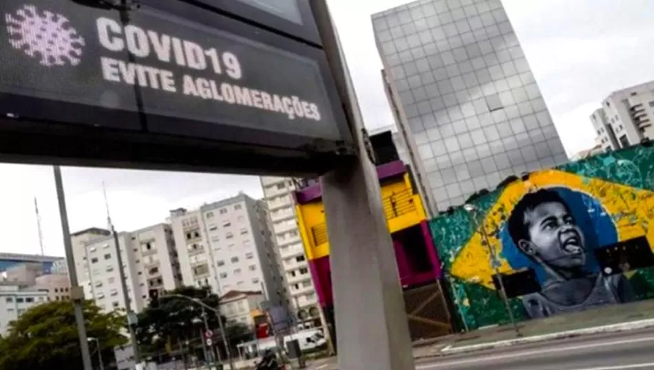 Brasil superó la barrera de los 20 millones de contagios de covid-19