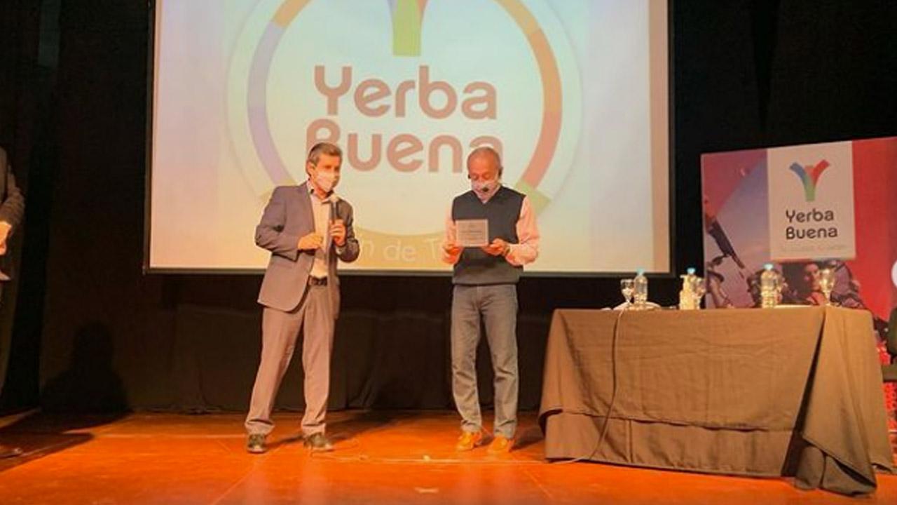 Acto en Yerba Buena