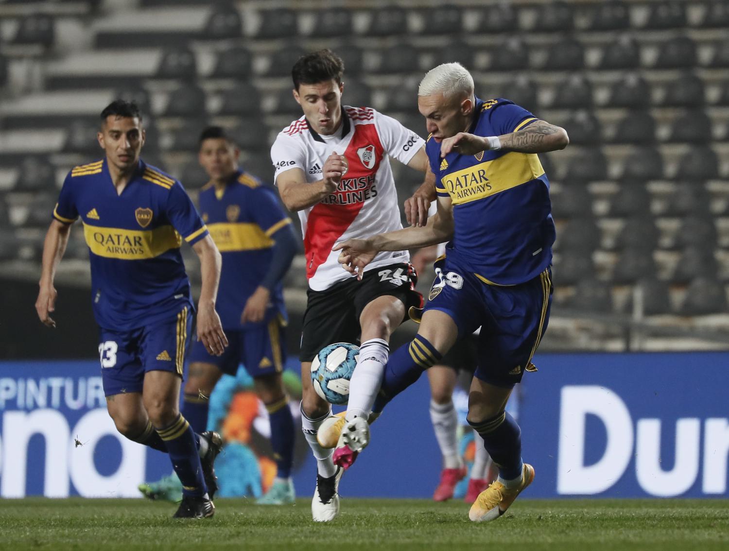 Boca eliminó a River por penales y avanza a cuartos de final en la Copa Argentina