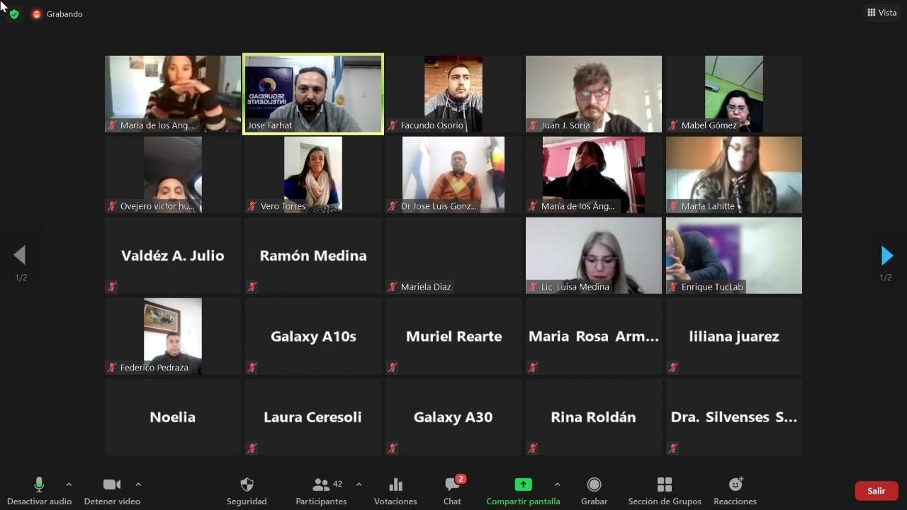 Más de 150 docentes de Monteros se capacitan en prevención en entornos digitales