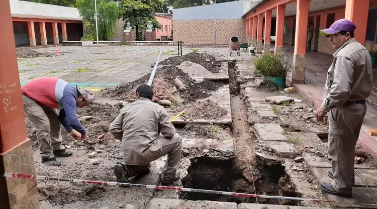 REPARACION DE ESCUELAS. Construcciones Escolares es un área fundamental para el sistema educativo.  