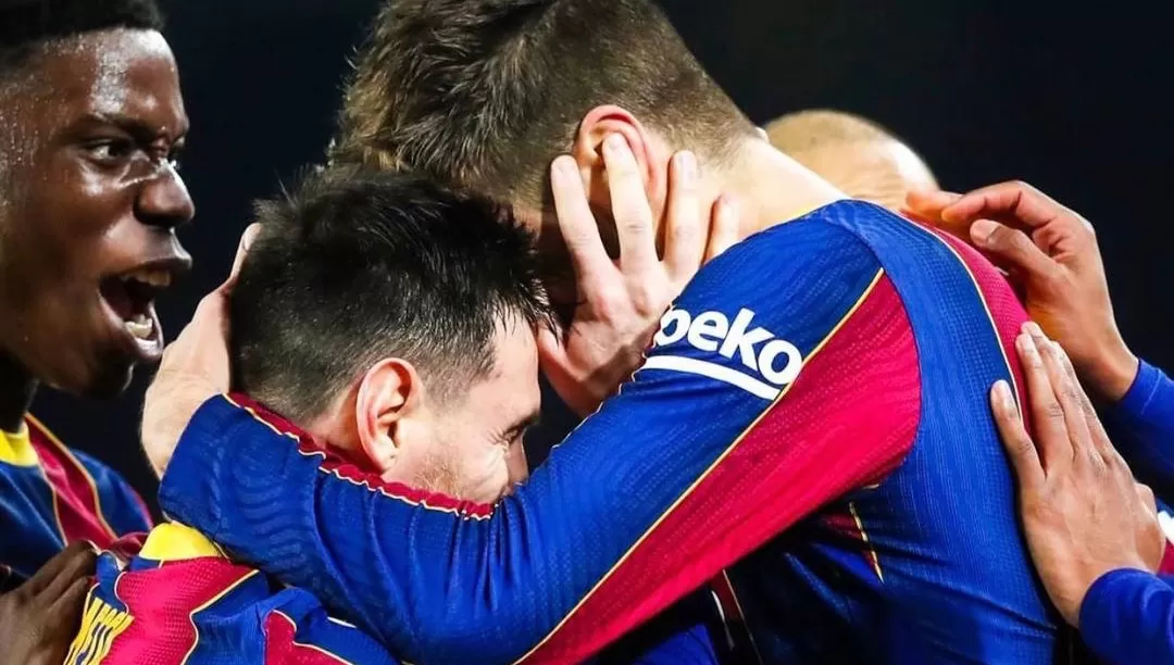 AMIGOS. El defensor español Gerard Piqué despidió a su ahora ex compañero de Barcelona Lionel Messi con un emotivo posteo en Instagram.