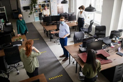 Vuelta al trabajo: ¿las empresas pueden obligar a vacunarse?