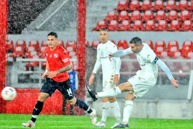 Independiente se quedó con el clásico de Avellaneda