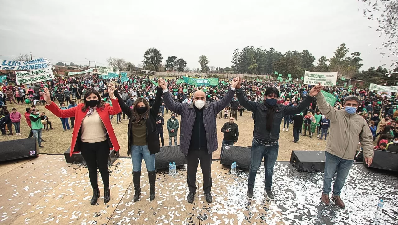 PROSELITISMO. El gobernador, Juan Manzur, encabezó un acto de campaña de cara a las PASO en el barrio Juan XXIII.