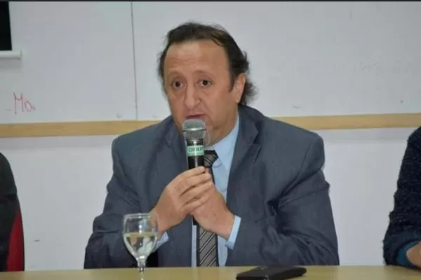 Berarducci hace campaña diciendo mentiras y anclado en la hipocresía, replicó un funcionario de Educación