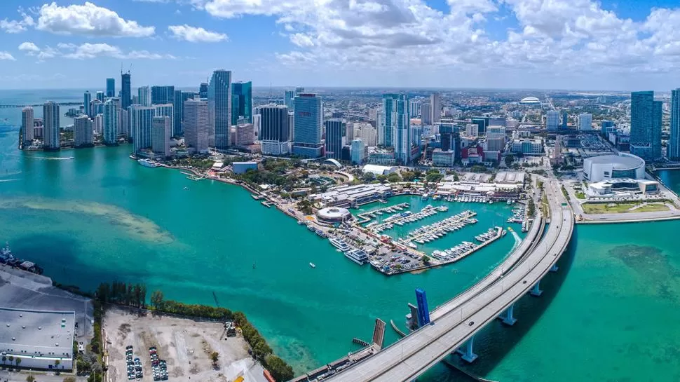 CIUDAD DE 15 MINUTOS. Además de las playas, en Miami se puede llegar en ese lapso -a pie o en bici- a lugares esenciales, como el hospital.  