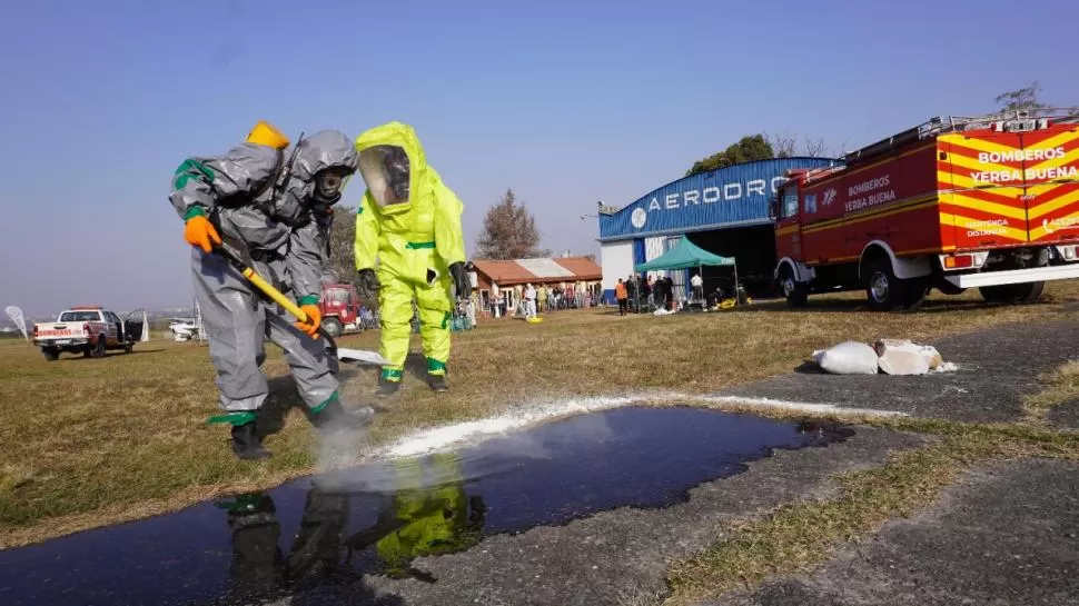 Bomberos Voluntarios de Yerba Buena: cómo trabajar con materiales peligrosos