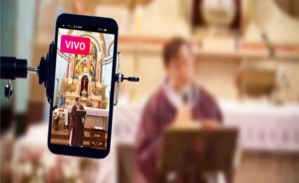 HERRAMIENTA.- Por el teléfono celular se canalizaron encuentros.  