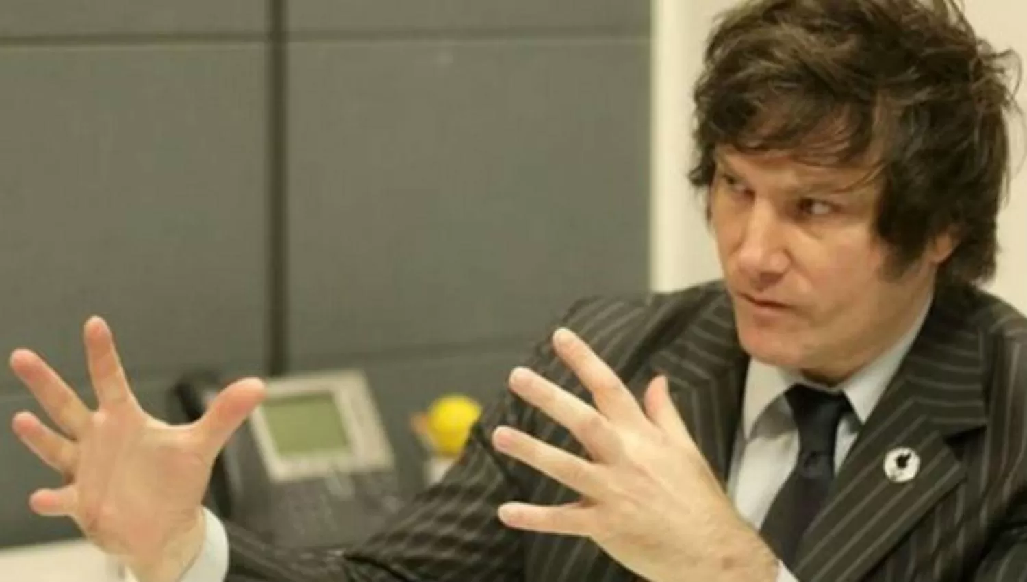 Milei desafió al Presidente: ¿Querés ver quién termina con el boleto picado?