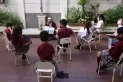 Evalúan protocolos con menor distanciamiento para avanzar en las clases presenciales