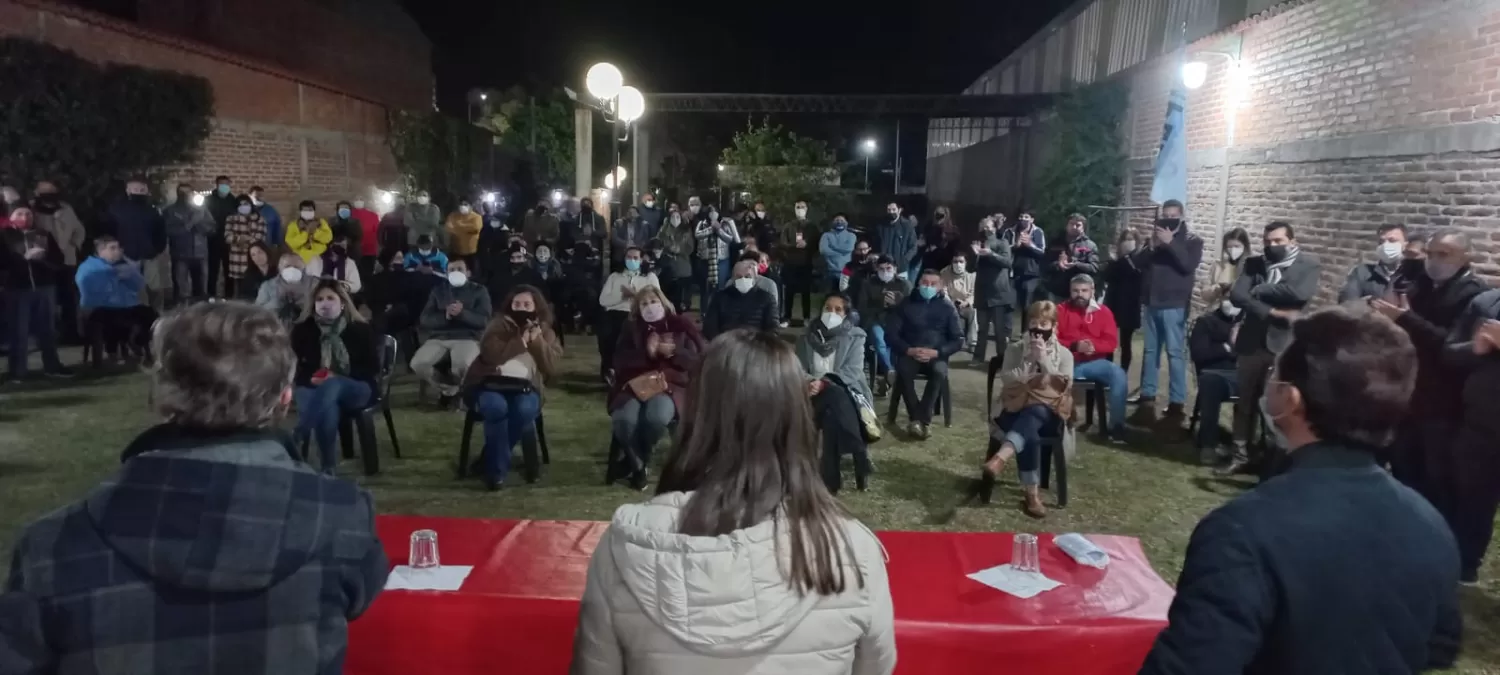 Campero y Sánchez se reunieron con comerciantes y dirigentes en Monteros