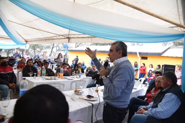 Alfaro, sobre los subsidios: “están tirando dinero sin saber a quién le están entregando