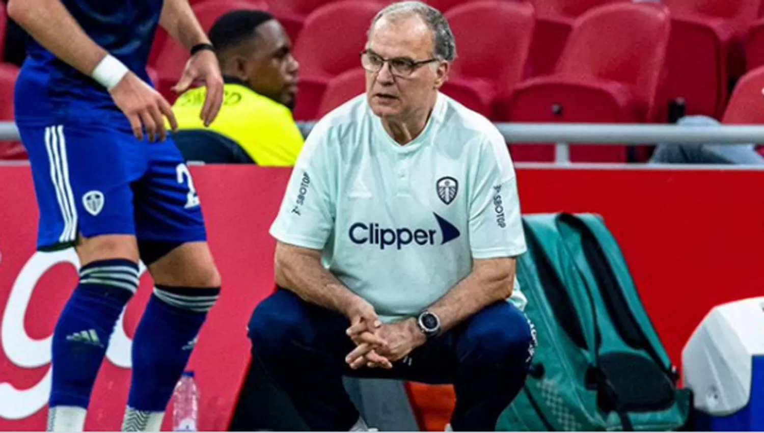 CADA LOCO.... Bielsa comenzará el sábado su cuarta temporada en Leeds, que lo convirtió en el sexto mejor pago de la Premier.