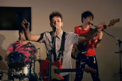 Gustavo Cerati, Sandro y Pappo reviven en videoclips y con grabaciones inéditas