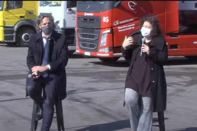 Vizzotti y Cafiero recibieron las primeras Sputnik V producidas en el país