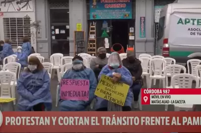 Jubilados reclamaron por la falta de prestaciones y de atención en el PAMI