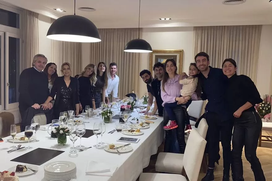 La primera foto del festejo de cumpleaños de Fabiola Yañez